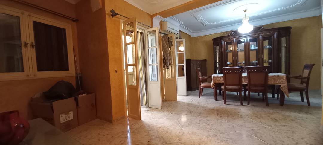  Vente superbe appartement f3 bejaia ville.