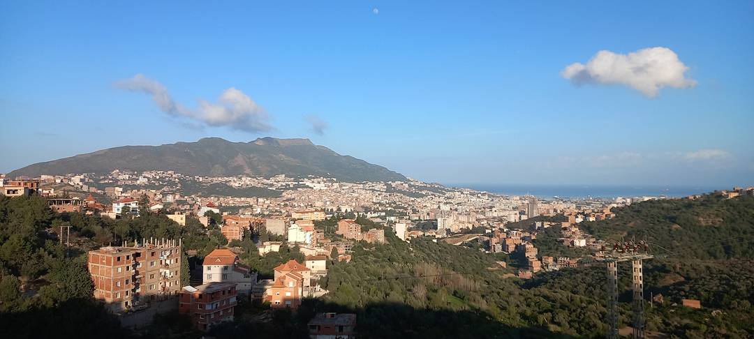 Vente maison en clos couvert Bejaia 06000