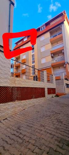 F4 Pieds dans l'eau TIPAZA Berard