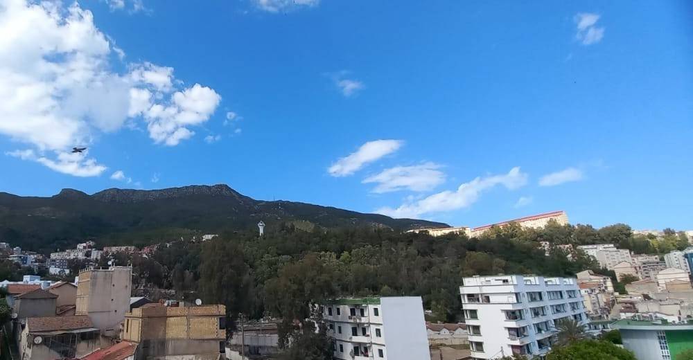 VENTE SUPERBE 4 PIÈCES 118 M² BALCONS, VUE SUR MER, BEJAIA VILLE