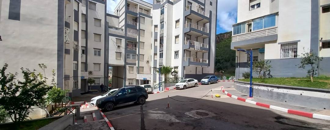 VENTE F3 1er étage Ibourassen