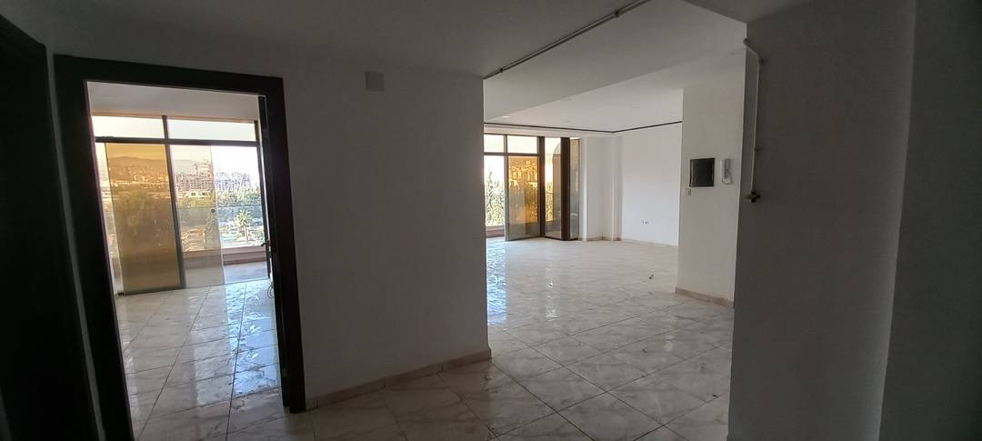 VENTE SUPERBE APPARTEMENT F4, BEJAIA VILLE