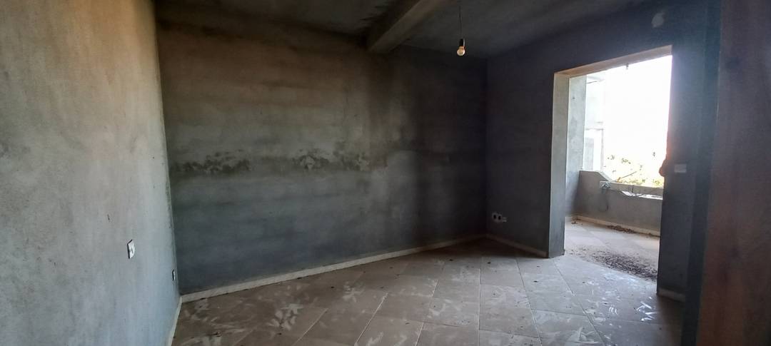 Vente maison en clos couvert Bejaia 06000