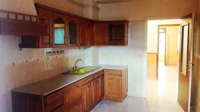 Vente appartement F4  Spacieux avec belle vue, à Bejaia ville.