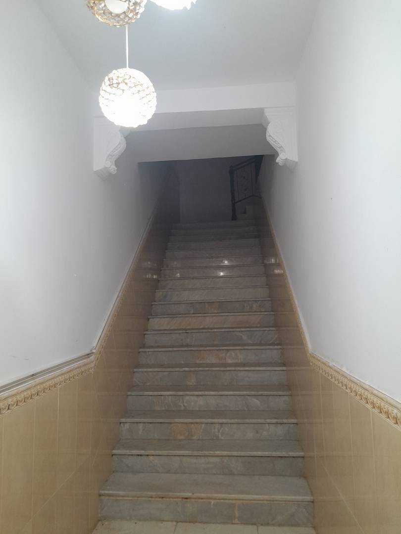 Vente villa r+4 ainnaadja
