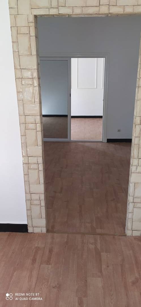 Location niveau de villa F5 parc Miremont chevalley