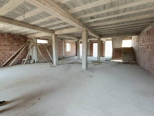 Vente carcasse cité el hanaa boussouf 