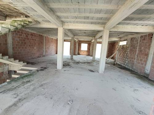 Vente carcasse cité el hanaa boussouf 