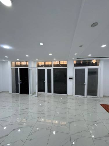 Vente des locaux commerciaux 