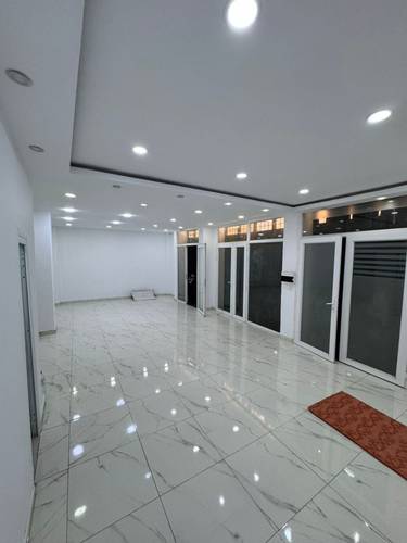 Vente des locaux commerciaux 