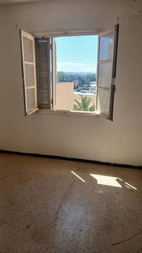 Vends F4 102 m2 bouchaoui centre 