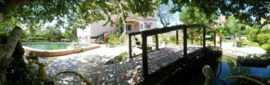 Villa avec piscine et grand jardin à Ouled Rahmoune