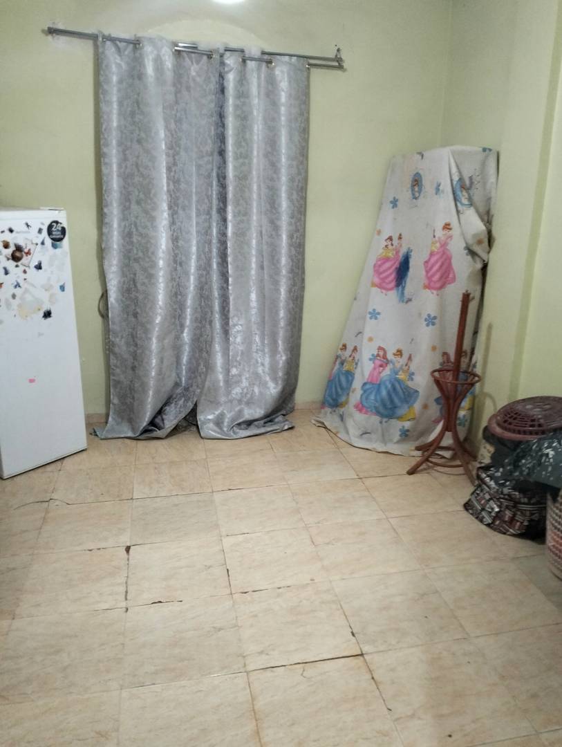 Appartement F4 (110m²) à Batna - 2 Façades - Résidence Sécurisée(EPLF)