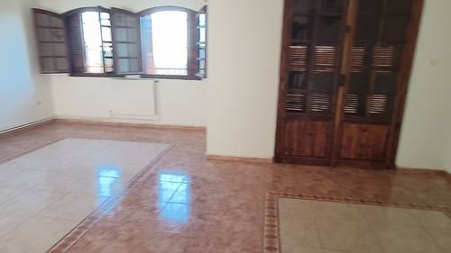 Villa 9 Pièces Bouira Centre Ville 