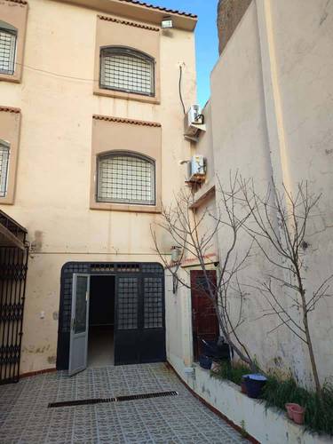 Villa a vendre haut standing a Beau séjour 