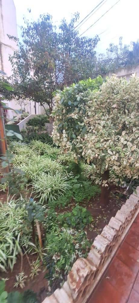 IMOVA Immobilier met en vente une superbe Villa - 300m² - 6.7 Milliards (Négociable) - Villa en angle (2 Façades)