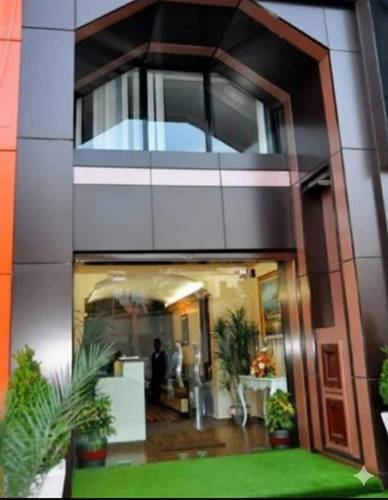 🏢 Location Local Commercial (250m²) - Hydra - 60 Millions/mois (négociable)