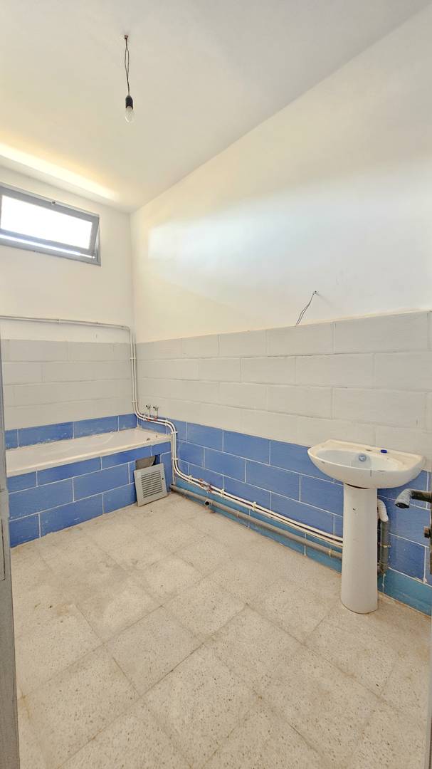 Appartement a vendre F4 centre-ville de Jijel