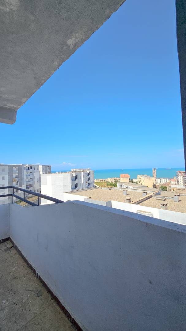 Appartement a vendre F4 centre-ville de Jijel