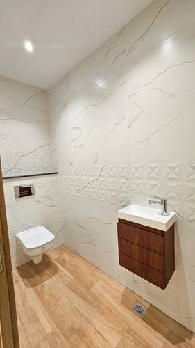 Appartement F7 luxe au centre ville de jijel 