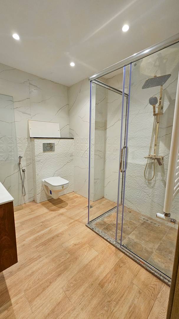Appartement F7 luxe au centre ville de jijel