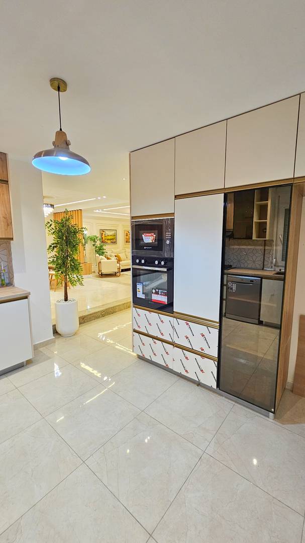 Appartement F7 luxe au centre ville de jijel