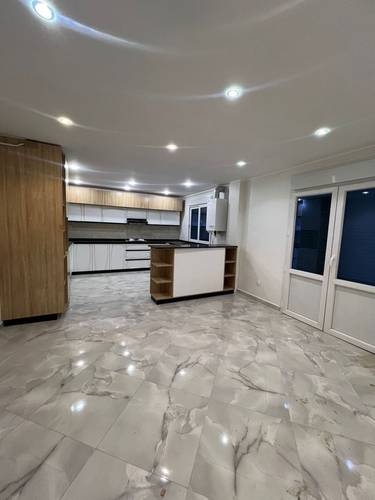 Appartement F5 luxueuse au Centre ville de jijel