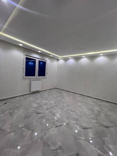 Appartement F5 luxueuse au Centre ville de jijel