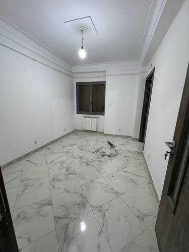 LOCATION ÉTAGE COMMERCIAL F5