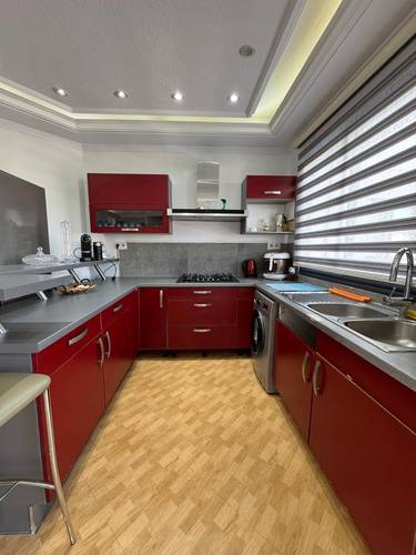 LOCATION NIVEAU DE VILLA F5 MEUBLE