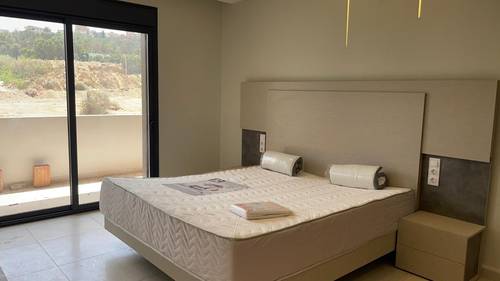 F4 Haut Standing Vue Mer – Mostaganem