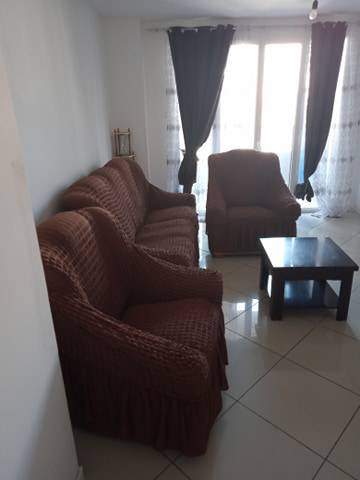Location d'un F3 très bien meublé sis dans le 3ème étage à Sidi Ali Lebher, Béjaia