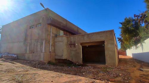 Parc agricole semi-aménagé de 7465 m² à Sidi Khettab (Relizane)