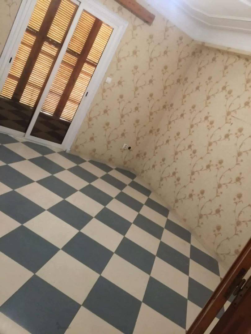 F3 a vendre kouba 