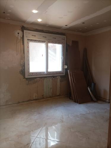 LOCATION DEUX NIVEAU DE VILLA COMMERCIAL