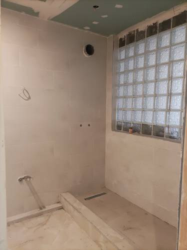 LOCATION DEUX NIVEAU DE VILLA COMMERCIAL