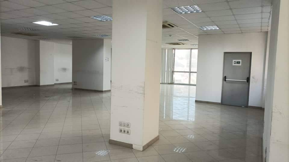LOCATION VILLA R+4 COMMERCIAL