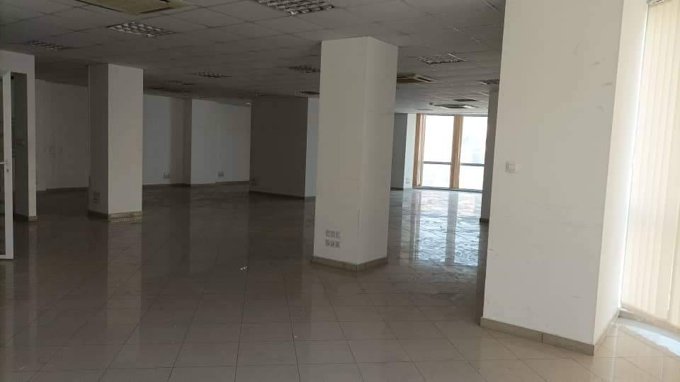 LOCATION VILLA R+4 COMMERCIAL