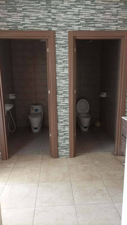 LOCATION VILLA R+4 COMMERCIAL