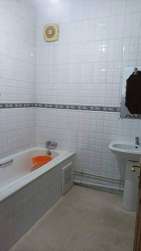 LOCATION SPACE COMMERCIAL