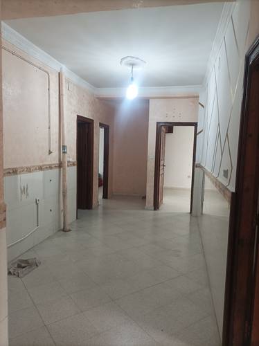 LOCATION NIVEAU DE VILLA COMMERCIAL