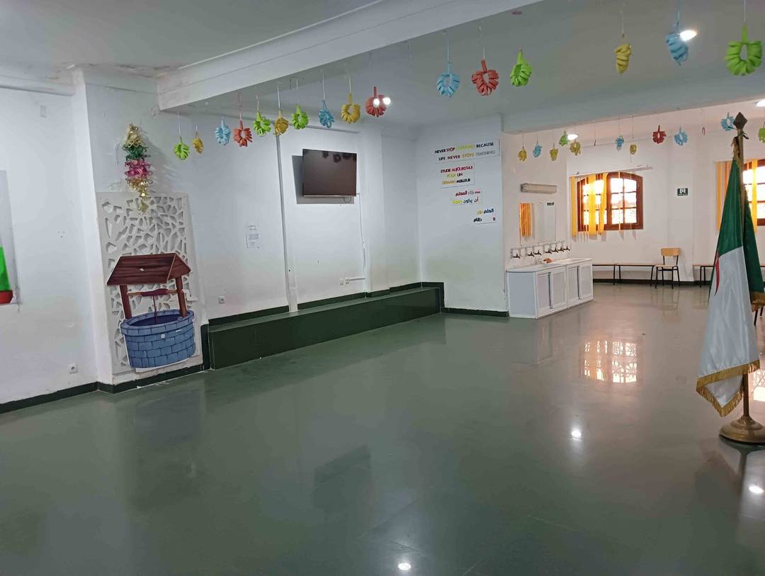 Belle villa pour école 