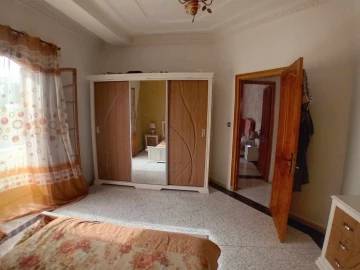 vente villa avec piscine F8  8 piece  chlef 3tawena 3.8