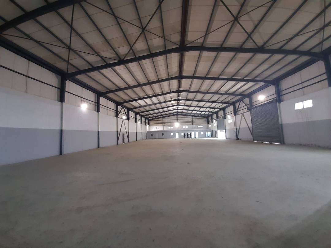 Dar Edounia loue à Hammadi un hangar industriel de 1300 M² couvert 