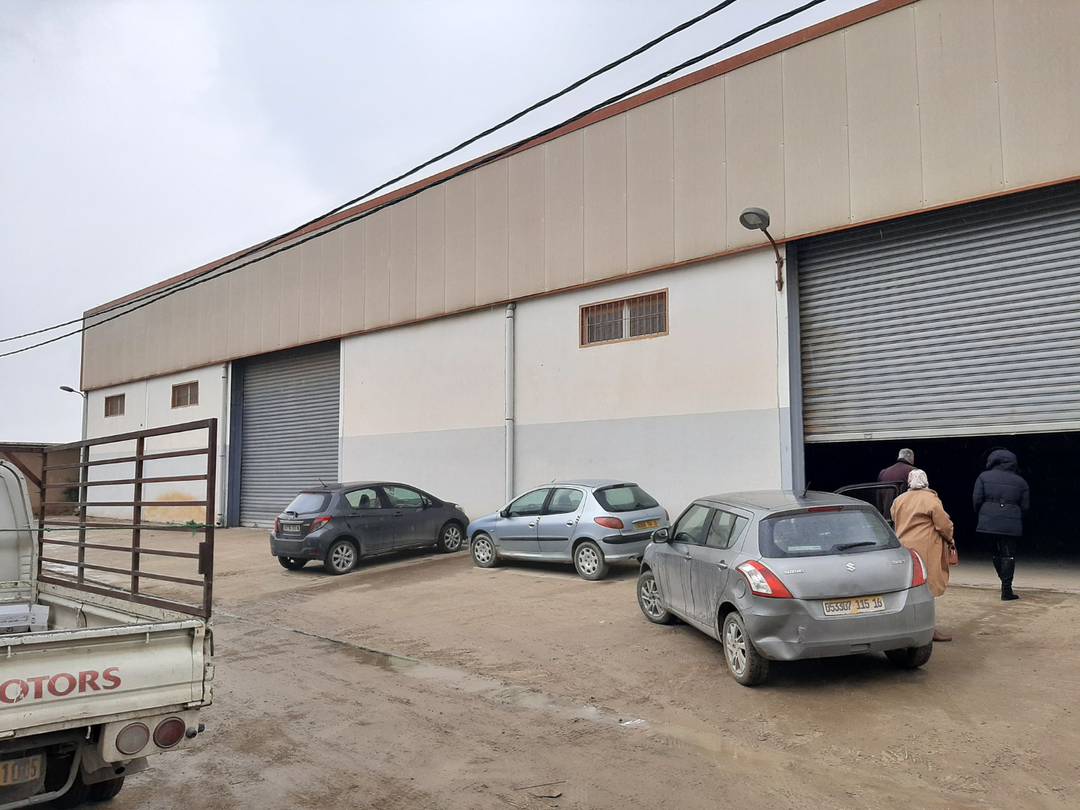 Dar Edounia loue à Hammadi un hangar industriel de 1300 M² couvert 