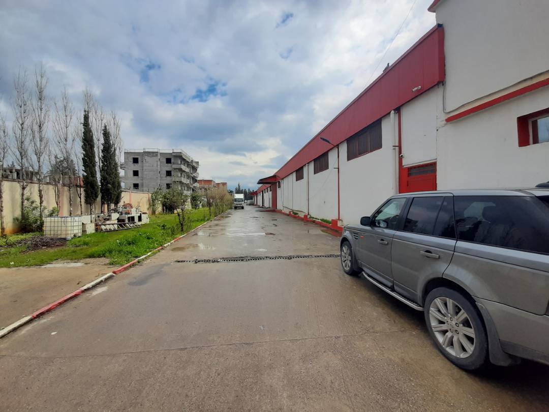 Dar Edounia loue à la limite de Ouled Ch’bel et chebli un hangar industriel de 1000 M² couvert