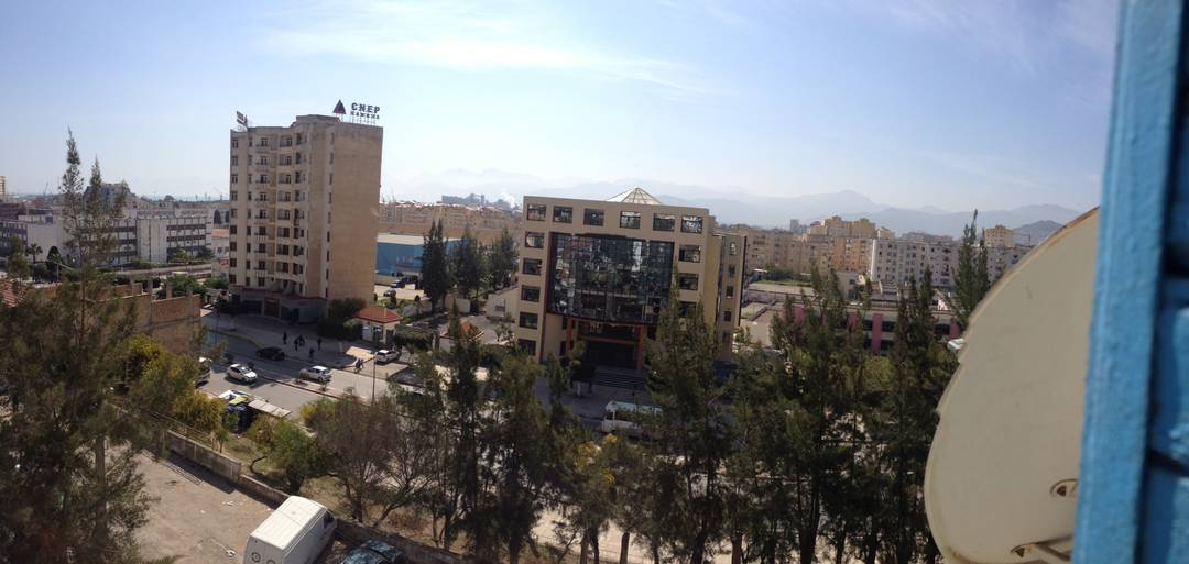 La vente d'un appartement à Bejaia, en face la wilaya pour un prix de 750 million