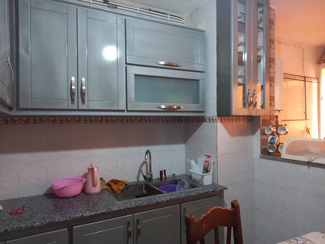 Vente un f5 acté 97m² rénové à neuf à usto oran algerie