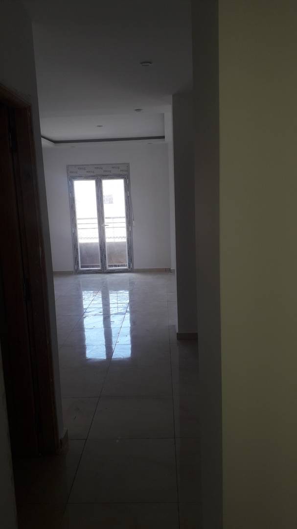 Vente d'un nouvel immeuble en voie de finition