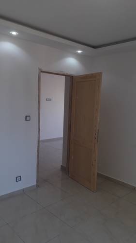 Vente d'un nouvel immeuble en voie de finition